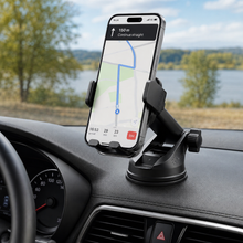 Proove Crystal Clamp Plus mounted on a car dashboard